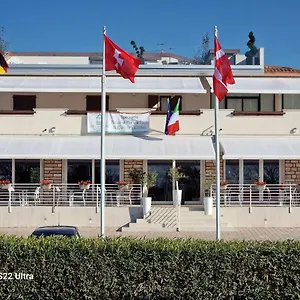 https://la-maison-du-port.hotelinveneto.com